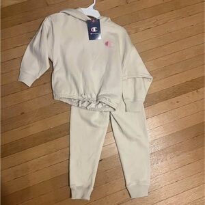 Champion Cream girls set hoodie sweatpants 5T